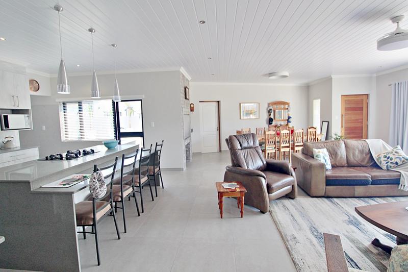 3 Bedroom Property for Sale in Reebok Western Cape